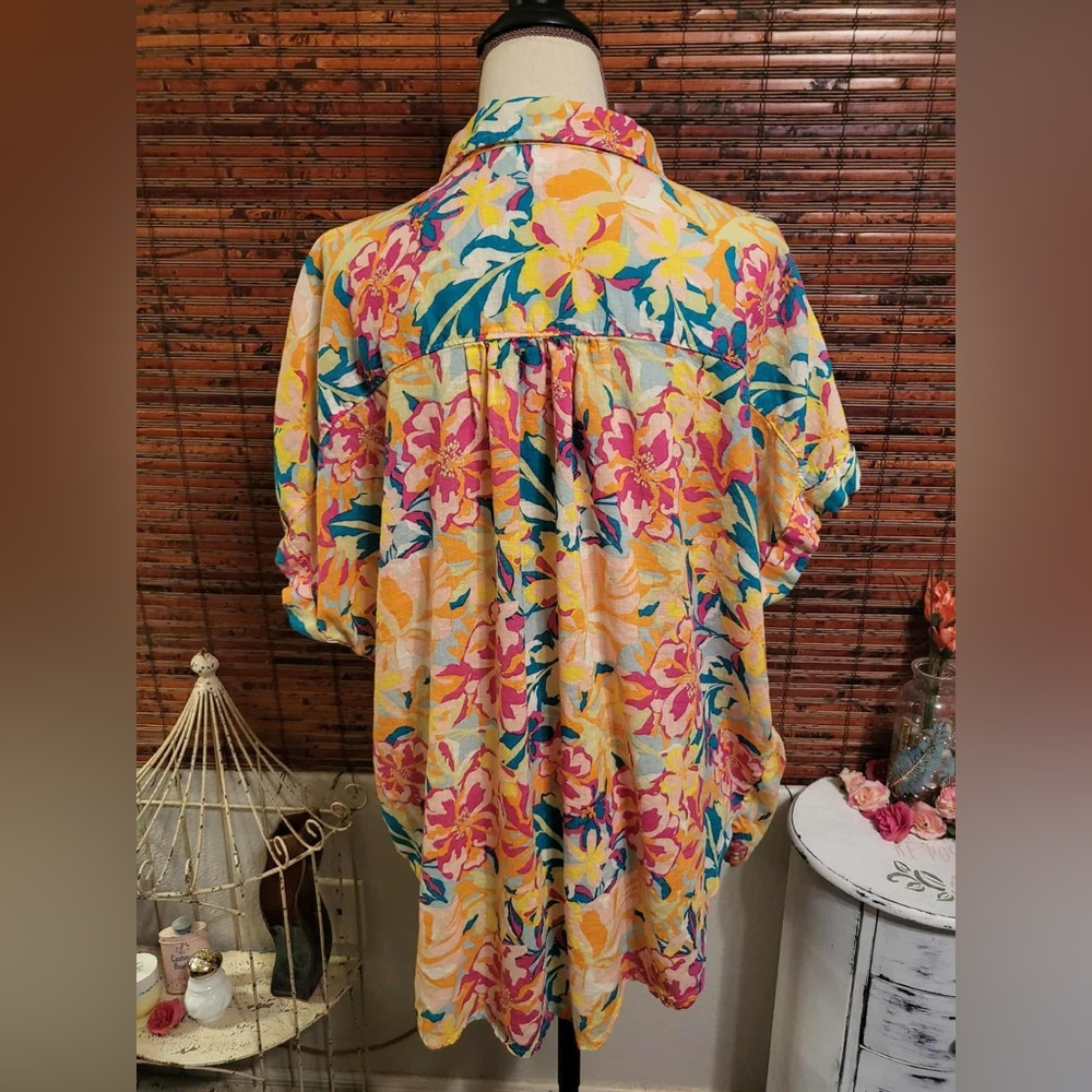 Time and Tru Multicolor Floral Shirt - Picture 3 of 4